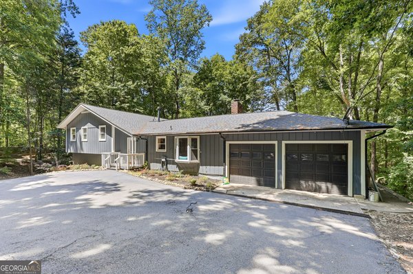 3928 Lake Court Gainesville