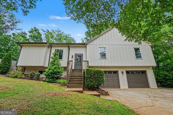 2708 Hawk Drive, Marietta
