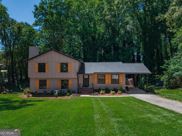 712 Overland Trail, Woodstock