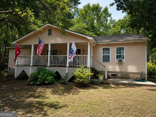 839 Cannafax Road, Barnesville