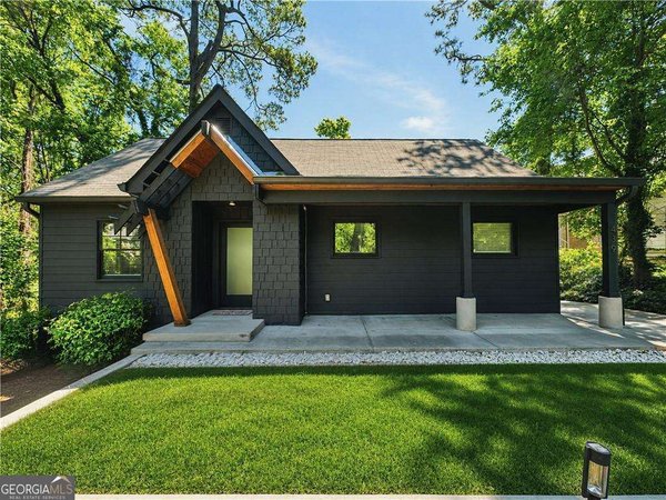 439 Oak Drive Stone Mountain