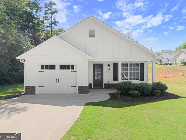 1672 Meadow Lark Lane Gainesville
