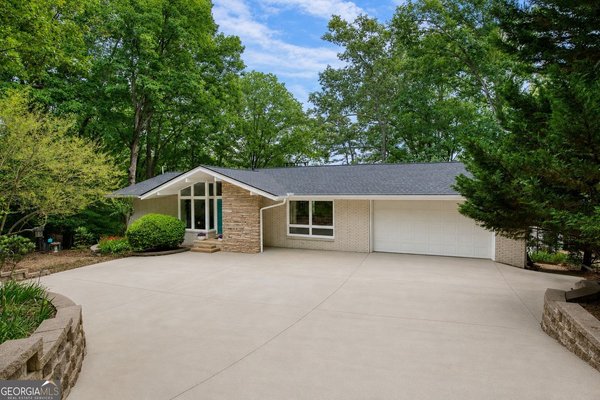 5950 Truman Mountain Road, Gainesville