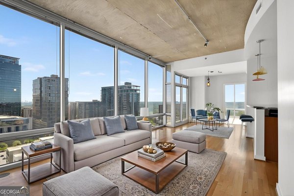 943 Peachtree Street, Atlanta