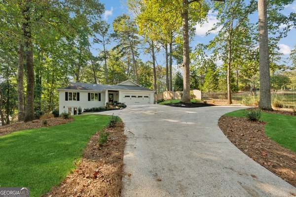 Picture of Neighborhood DEEK CREEK SHORES in Cumming, GA