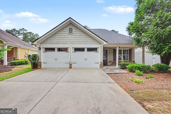 156 Cottage Club Drive, Locust Grove