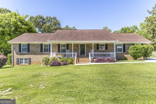 3710 Sandy Circle Macon