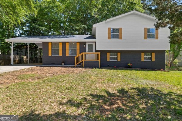 182 Slicky Rock Court Riverdale