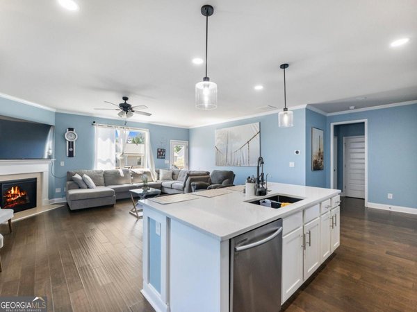471 Hinton Farm Way, Dacula