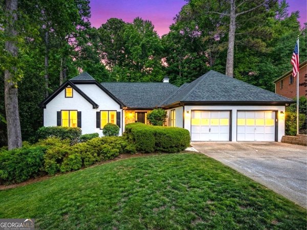 1190 St Ives Ct, Suwanee