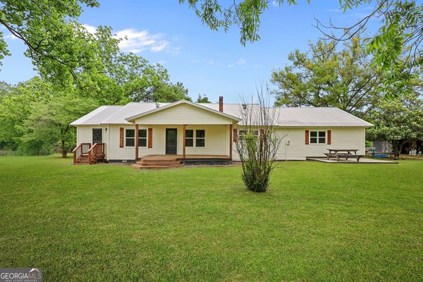 1535 River Road, Rhine