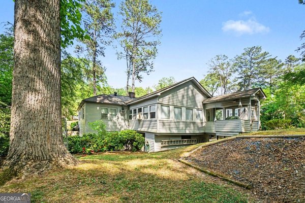 2088 Roxboro Road Atlanta