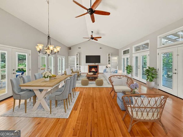 6567 Tahiti Way, Flowery Branch