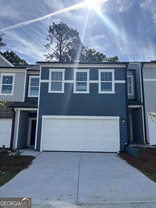 3033 Osier Circle, Douglasville
