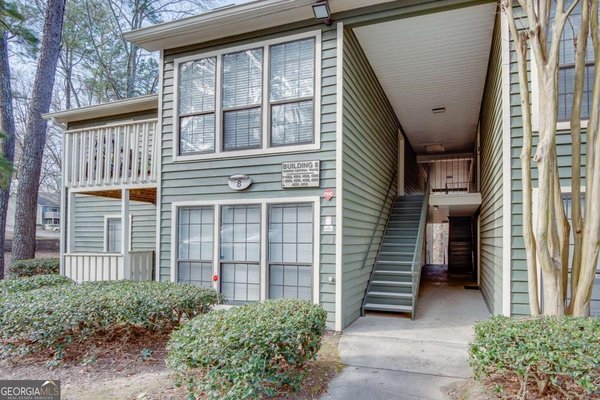 4552 Vinings Central Trace, Atlanta