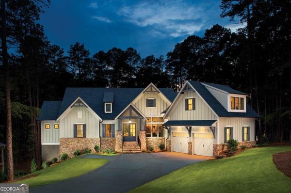 208A Lake Pointe Drive Gainesville