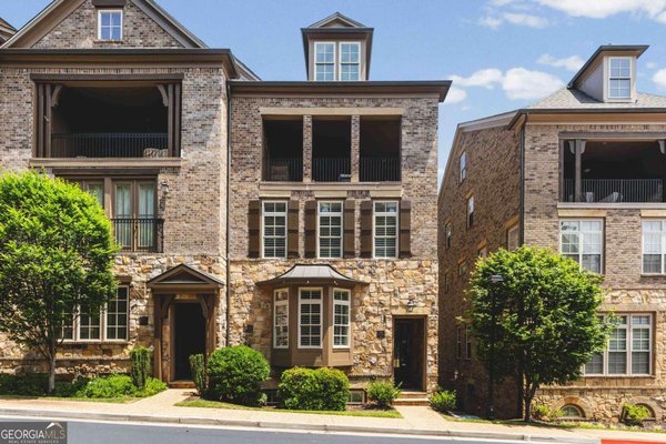 3813 Lookout Perch Lane Atlanta