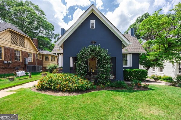 124 Desoto Place Macon