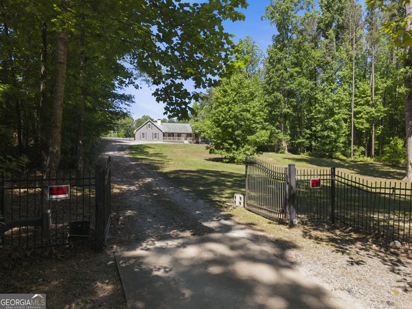 240 Magmar Ln Fayetteville