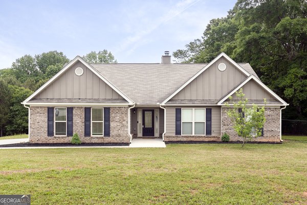 2028 Highway 211 NE Statham