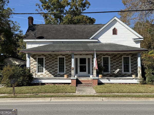 219 College Street, Pembroke