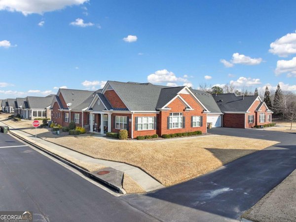 3421 Lindenridge Drive, Buford