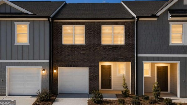 1095 Lucienne Boulevard Auburn