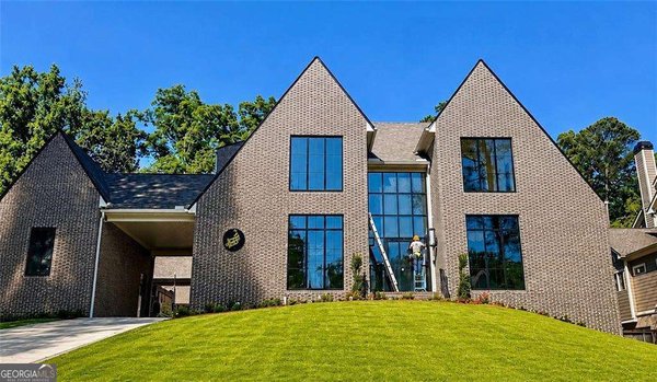 3157 Woodrow Way Brookhaven