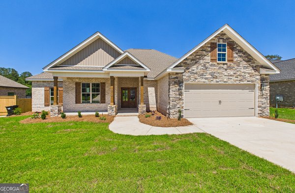 212 Golden Chestnut Bend Bonaire