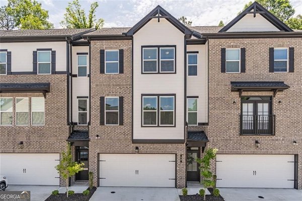 110 Rock Park Way, Tucker