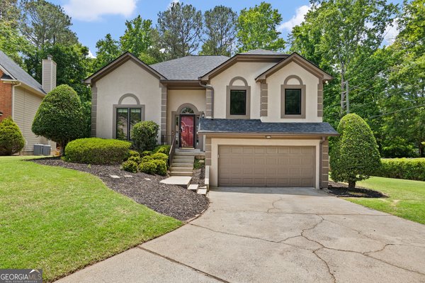 390 Shady River Trace, Roswell