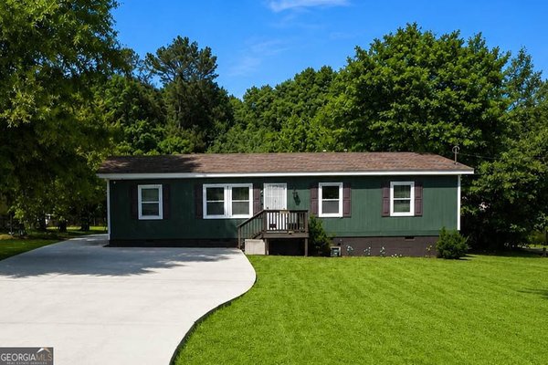 384 Ronthor Drive Social Circle