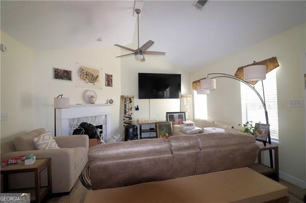 105 Woodgate Drive Fayetteville
