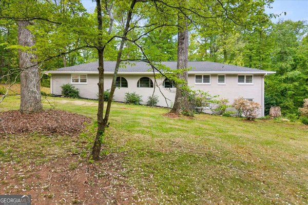 1267 Sycamore Drive Lilburn