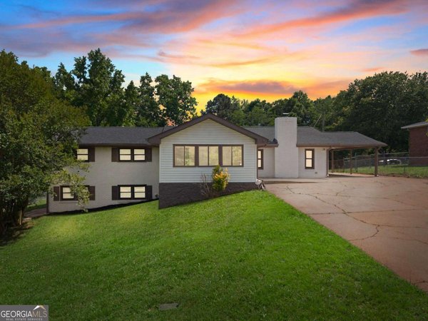 6684 Birch Road Winston