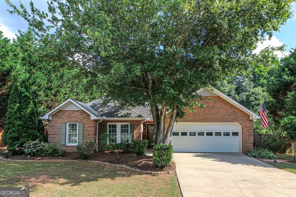 105 Meadow Creek Drive Athens