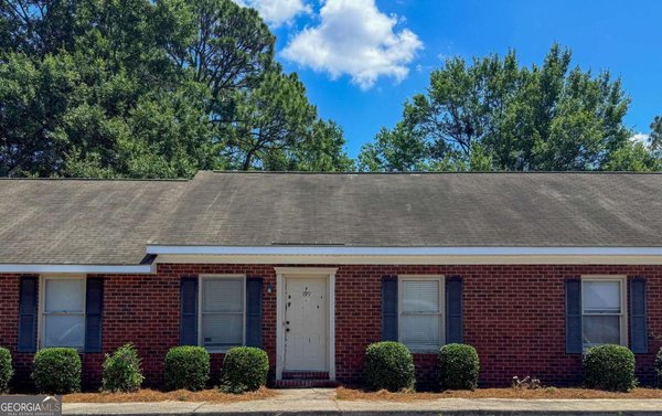 140 Lanier Drive, Statesboro