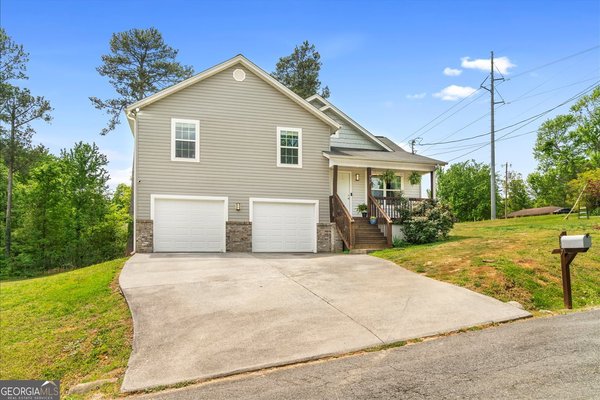 397 Woodlawn Avenue, Dalton
