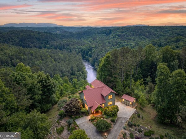 95 Scenic Way Ellijay
