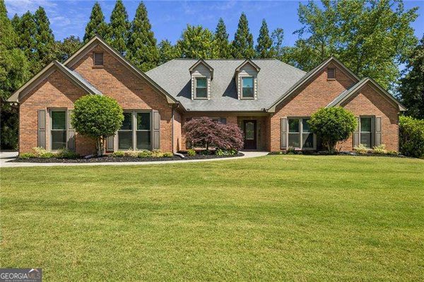 2970 Ashton Pointe Circle Dacula