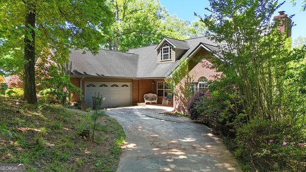 467 Old River Road, Cornelia