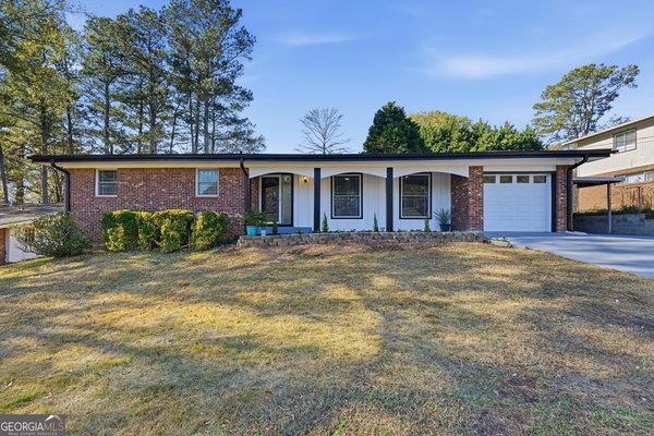 6413 Maddox Road Morrow
