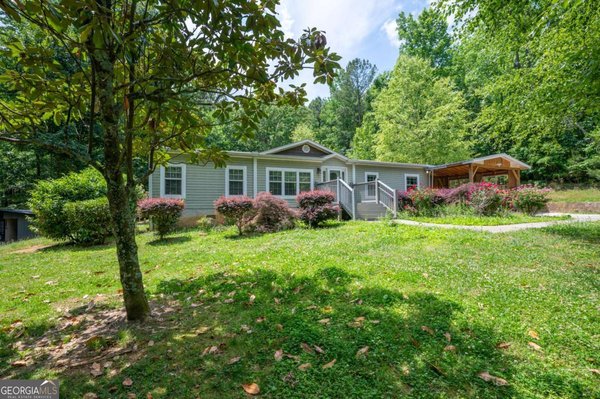 357 Katie Lane, Chatsworth