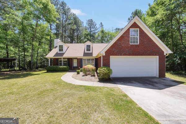1022 Miss Amber Way Locust Grove