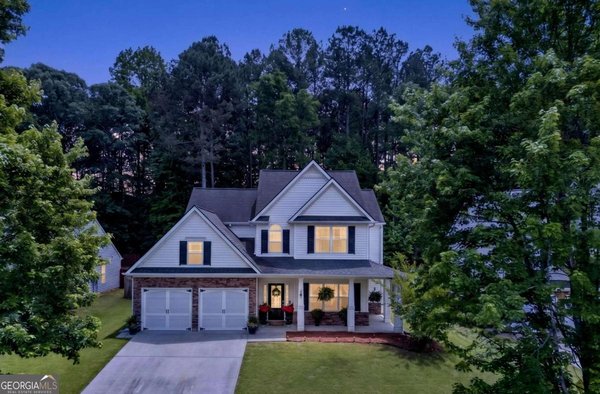 613 Hemlock Court, Villa Rica