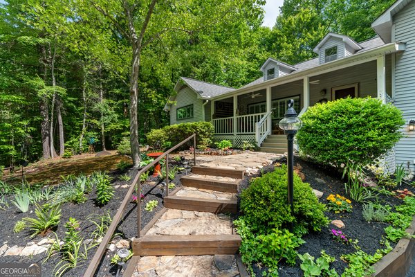 205 Walnut Springs, Blairsville