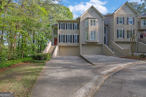 2588 Oakwood Way Smyrna