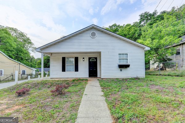 801 Davis Street, Monroe