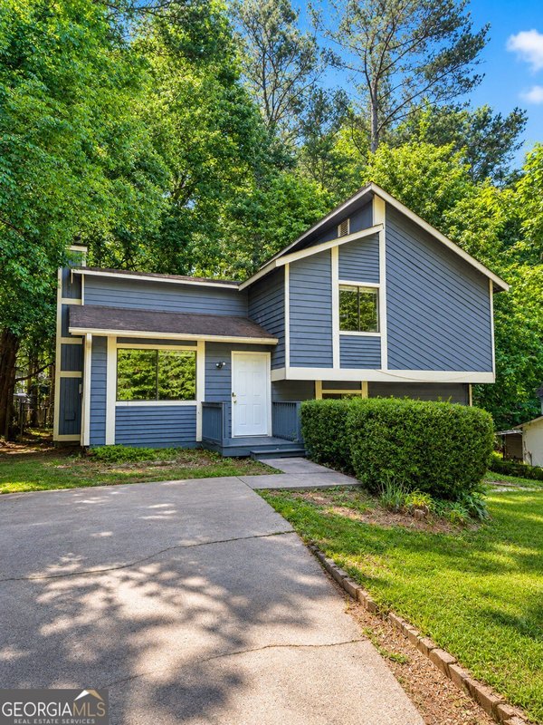 634 Inland Way, Lilburn