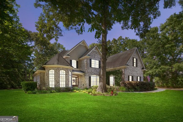 195 Chastain Circle Richmond Hill